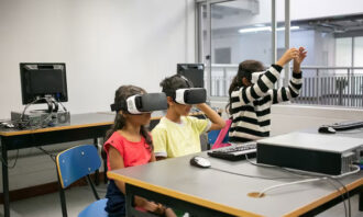 Dampak Teknologi Terhadap Kesehatan Mental Siswa